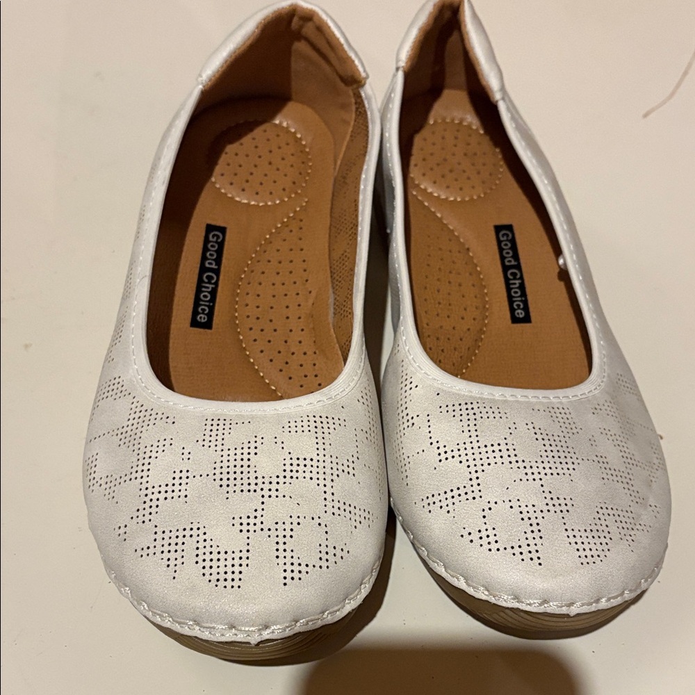 Good Chic Women's Perforated White Loafers